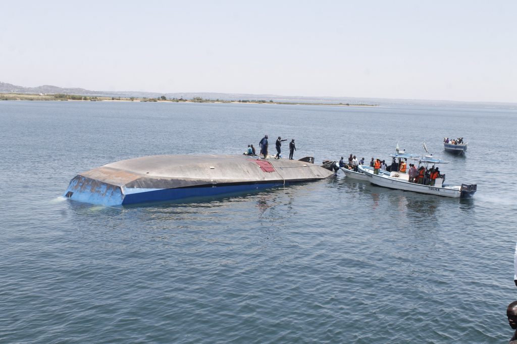 Ascienden a 58 los migrantes muertos en el naufragio