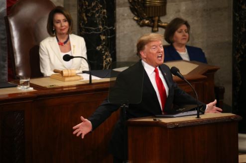 Trump ratifica su apoyo a Guaidó y condena brutalidad del régimen de Maduro