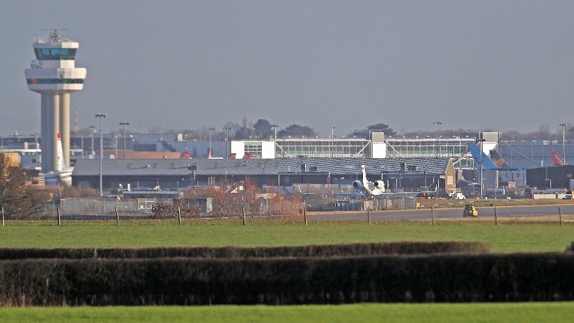 Vuelos brevemente suspendidos en aeropuerto de Dublín