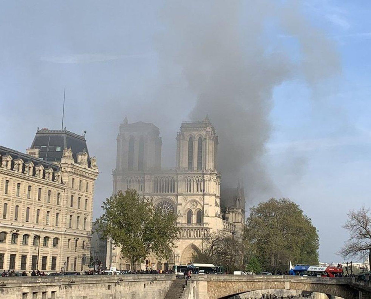 Incendio en la catedral de Notre Dame de París