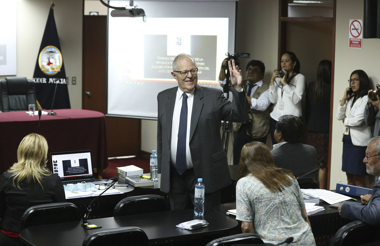 Tribunal peruano posterga audiencia para Kuczynski