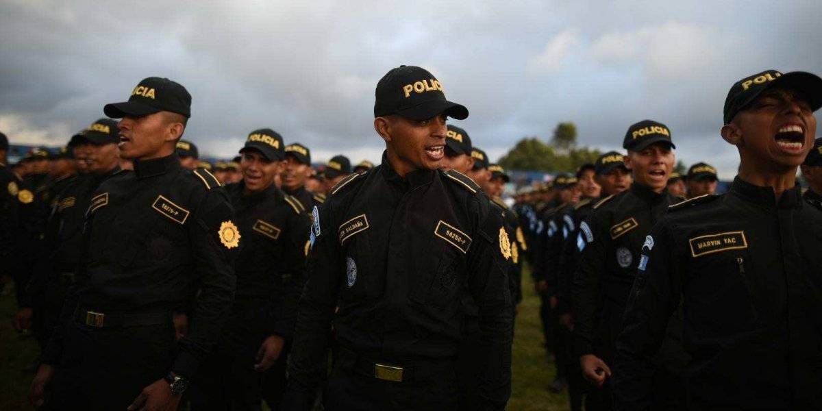 Policías