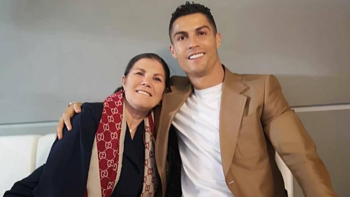 Mamá de Cristiano sale del hospital