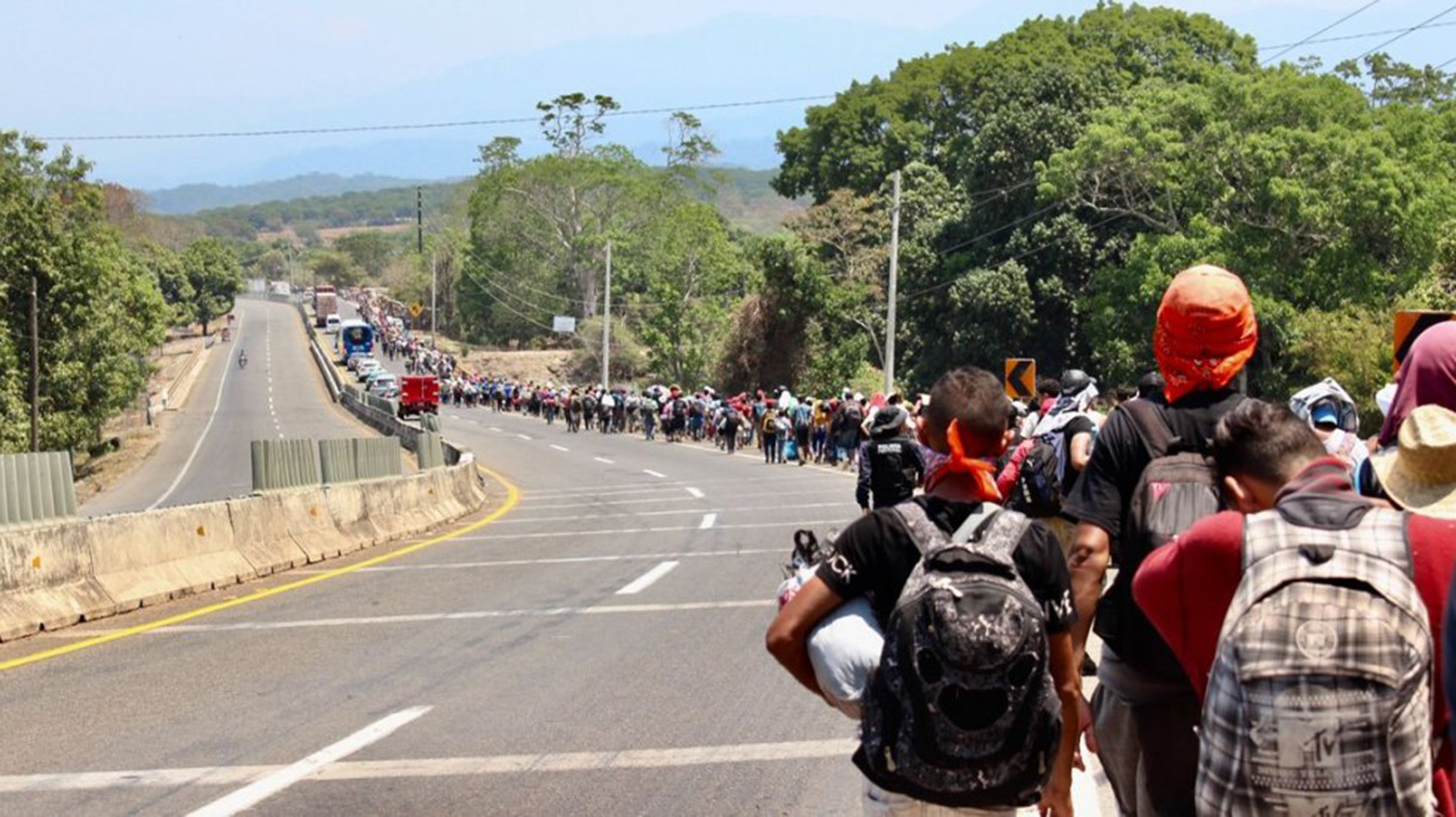 México bloquea cuentas de traficantes de personas ligados a caravanas de migrantes