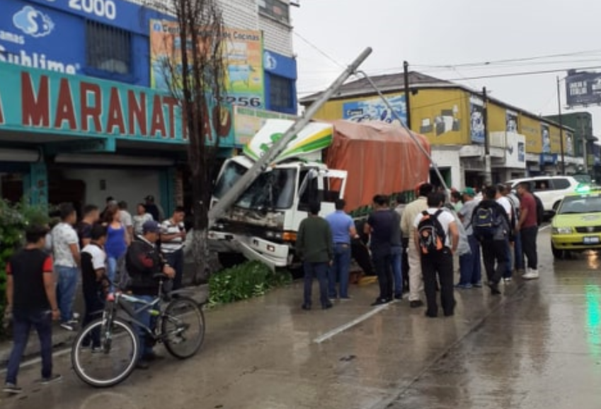 Accidente sobre la avenida Bolívar