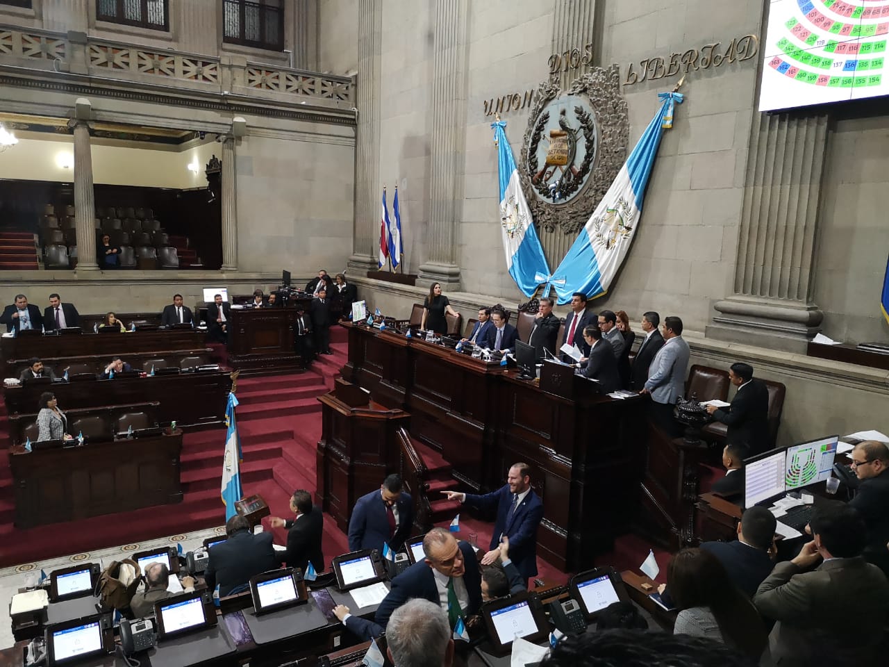 Diputados aprueban primer debate de reformas a la Carrera Judicial