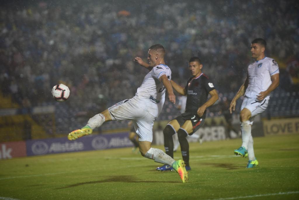 Comunicaciones vs Olimpia