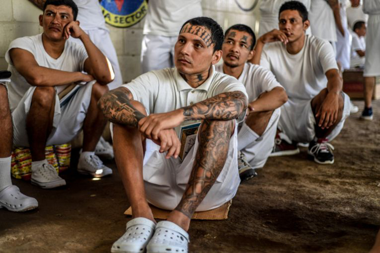 La MS13 adiestró a 200 pandilleros para uso de armas de guerra en El Salvador