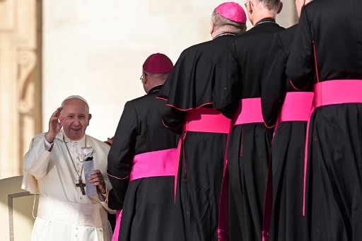 Obispos reunidos en el Vaticano por sínodo sobre la Amazonía aprobaron un documento que pide introducir el "pecado ecológico" y los curas casados.