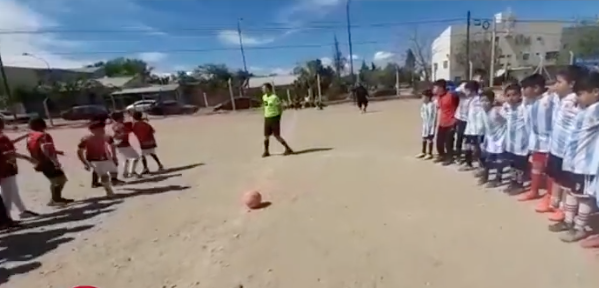 Balacera interrumpe y causa pánico en partido de futbol infantil