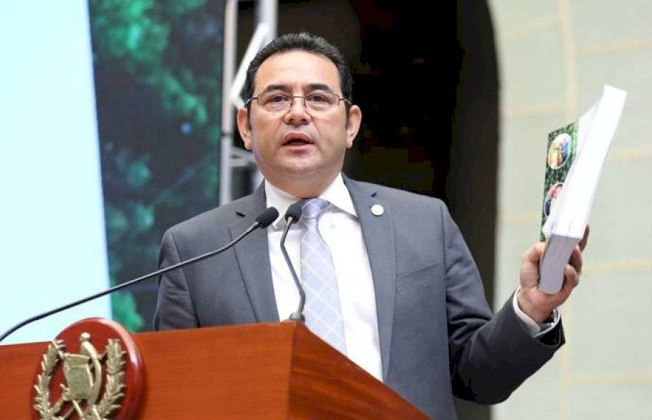 Jimmy Morales dio marcha atrás a permiso laboral