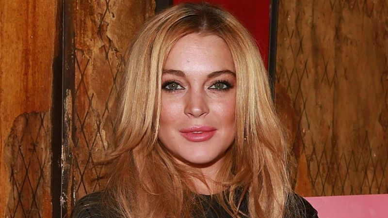 Lindsay Lohan presume sus atributos