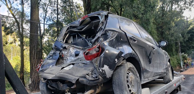 Un video de vigilancia muestra que momentos antes del accidente de esta mañana en Villalobos, el tráiler involucrado se conducía a excesiva velocidad.