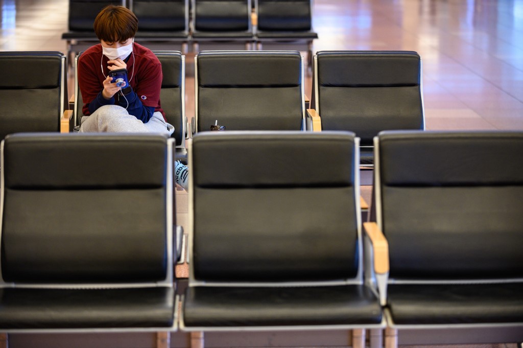 Paranoia por coronavirus obliga a vuelo a desviarse