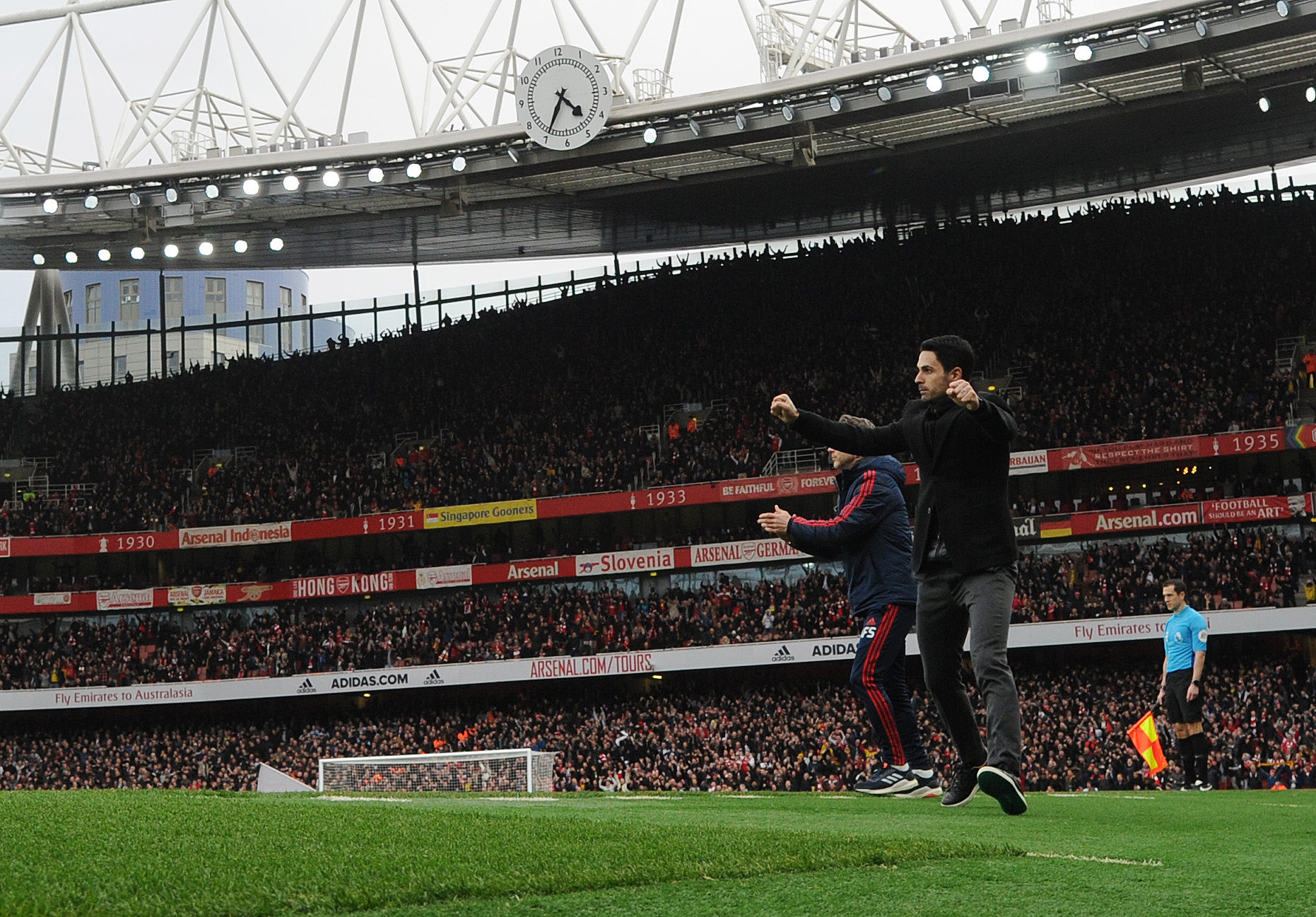 Técnico del Arsenal positivo por coronavirus