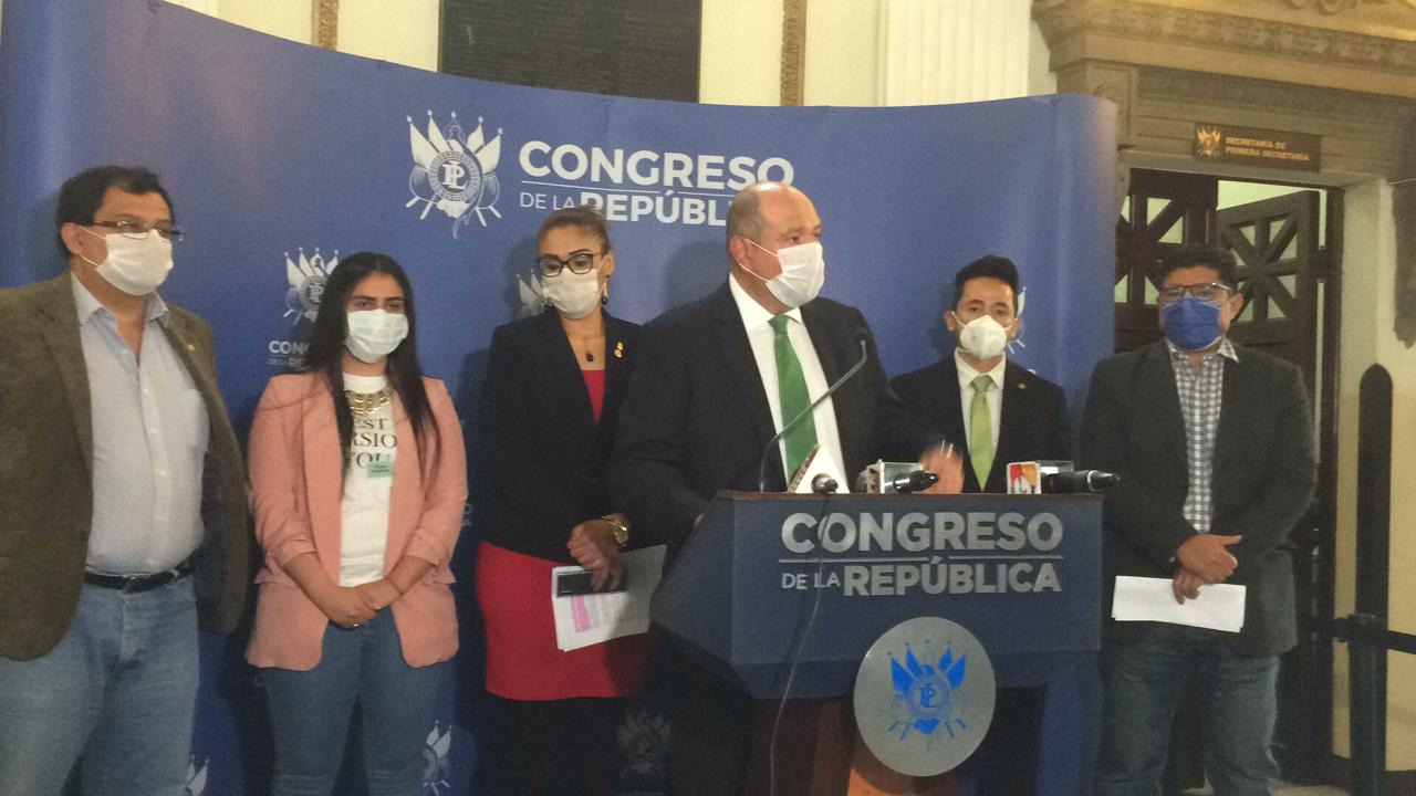 diputados de UNE plantean exonerar impuestos por coronavirus