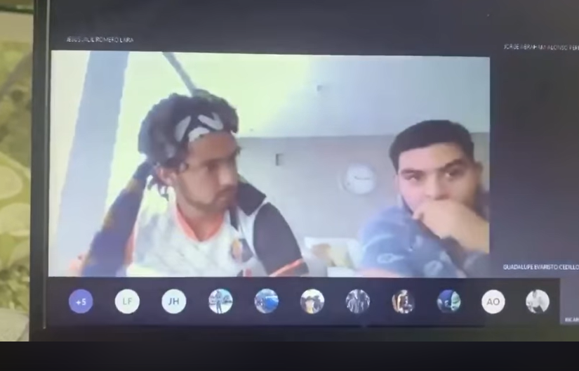 VIDEO | ¡Era individual! Dos amigos quedan en evidencia haciendo trampa en examen