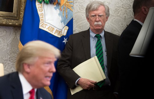 Exconsejero John Bolton dice que Trump no es apto para ser presidente