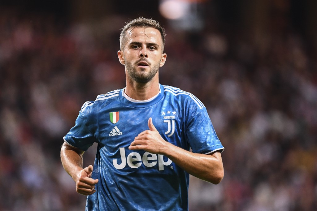 Miralem Pjanic envía mensaje después de dar positivo con Covid-19