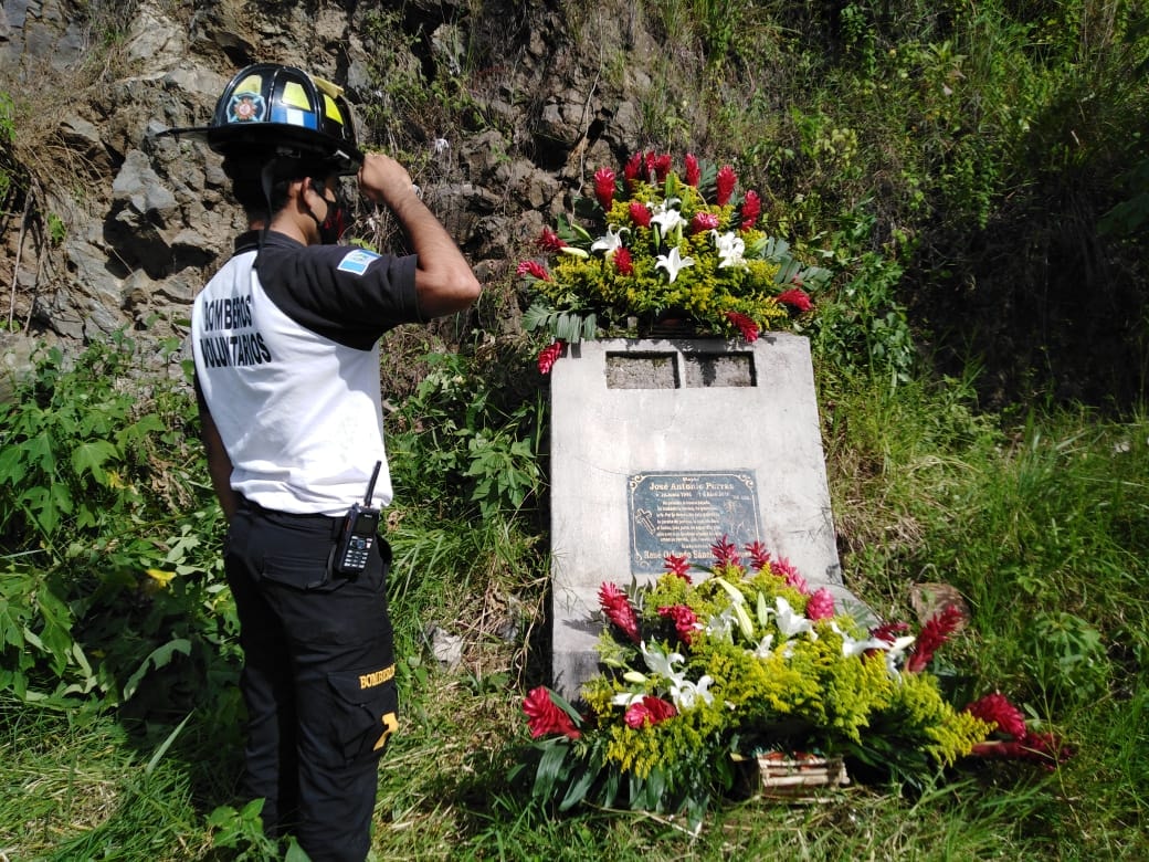 69 aniversario de los bomberos voluntarios