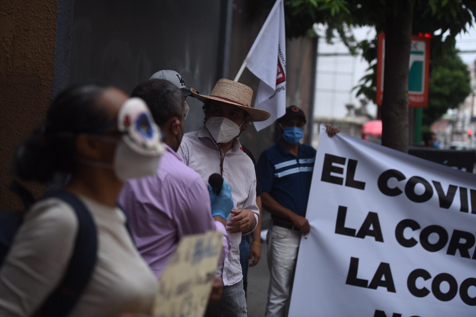 manifestación frente al Congreso para que se elijan Cortes