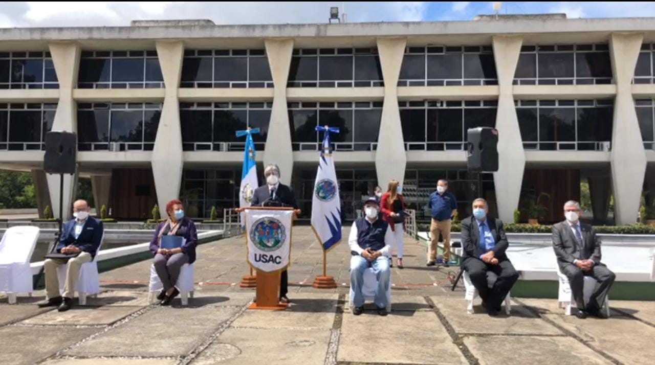 USAC dona cánulas a hospitales nacionales