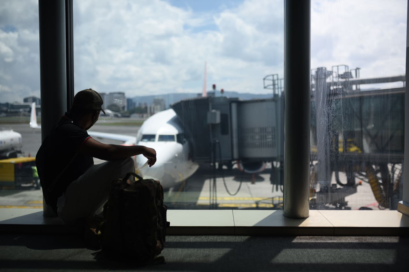 protocolo por Covid-19 en aeropuerto internacional La Aurora