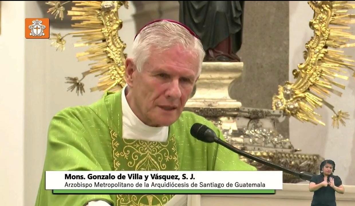 monseñor Gonzalo de Villa pronuncia mensaje por la independencia