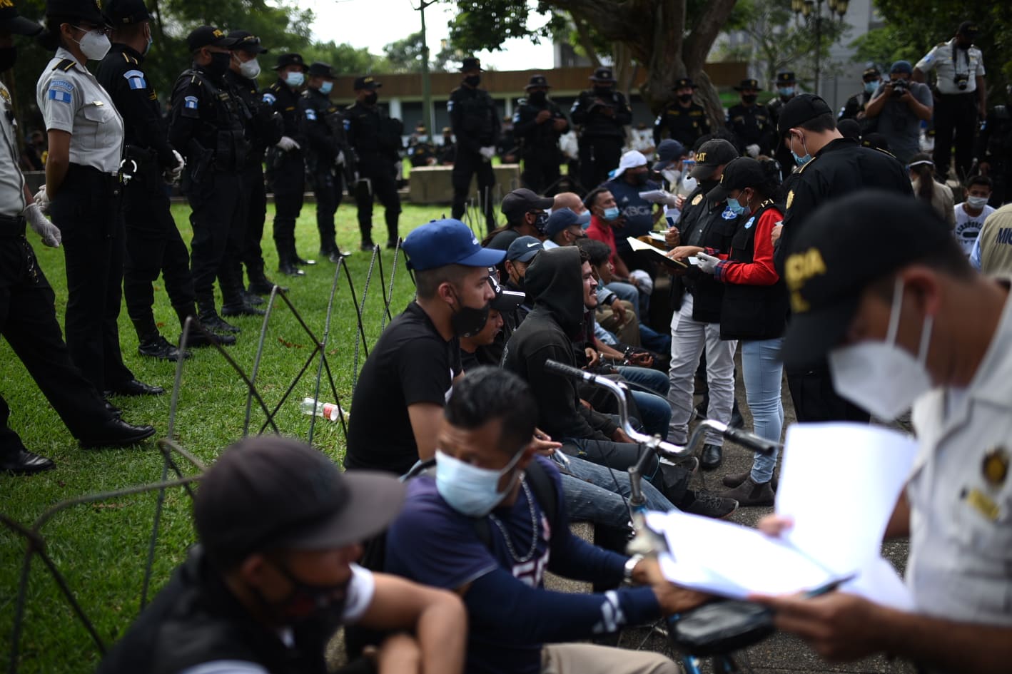 operativos de PNC en Parque Central permiten ubicar a hondureños