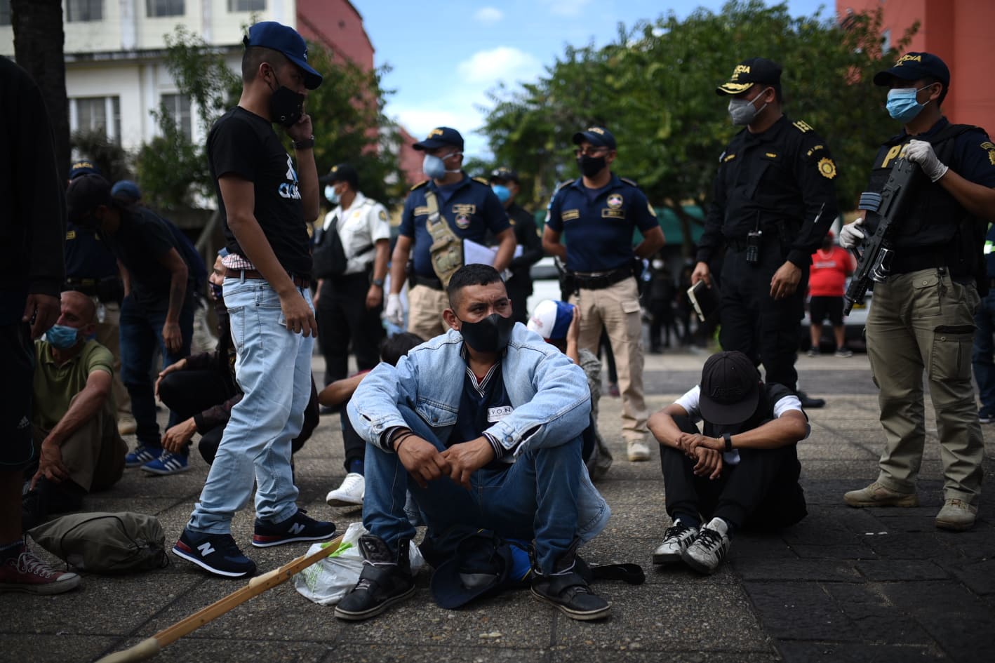 operativos de PNC en Parque Central permiten ubicar a hondureños