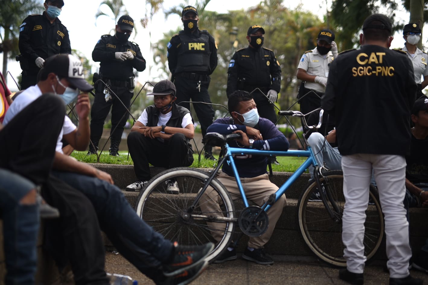 operativos de PNC en Parque Central permiten ubicar a hondureños