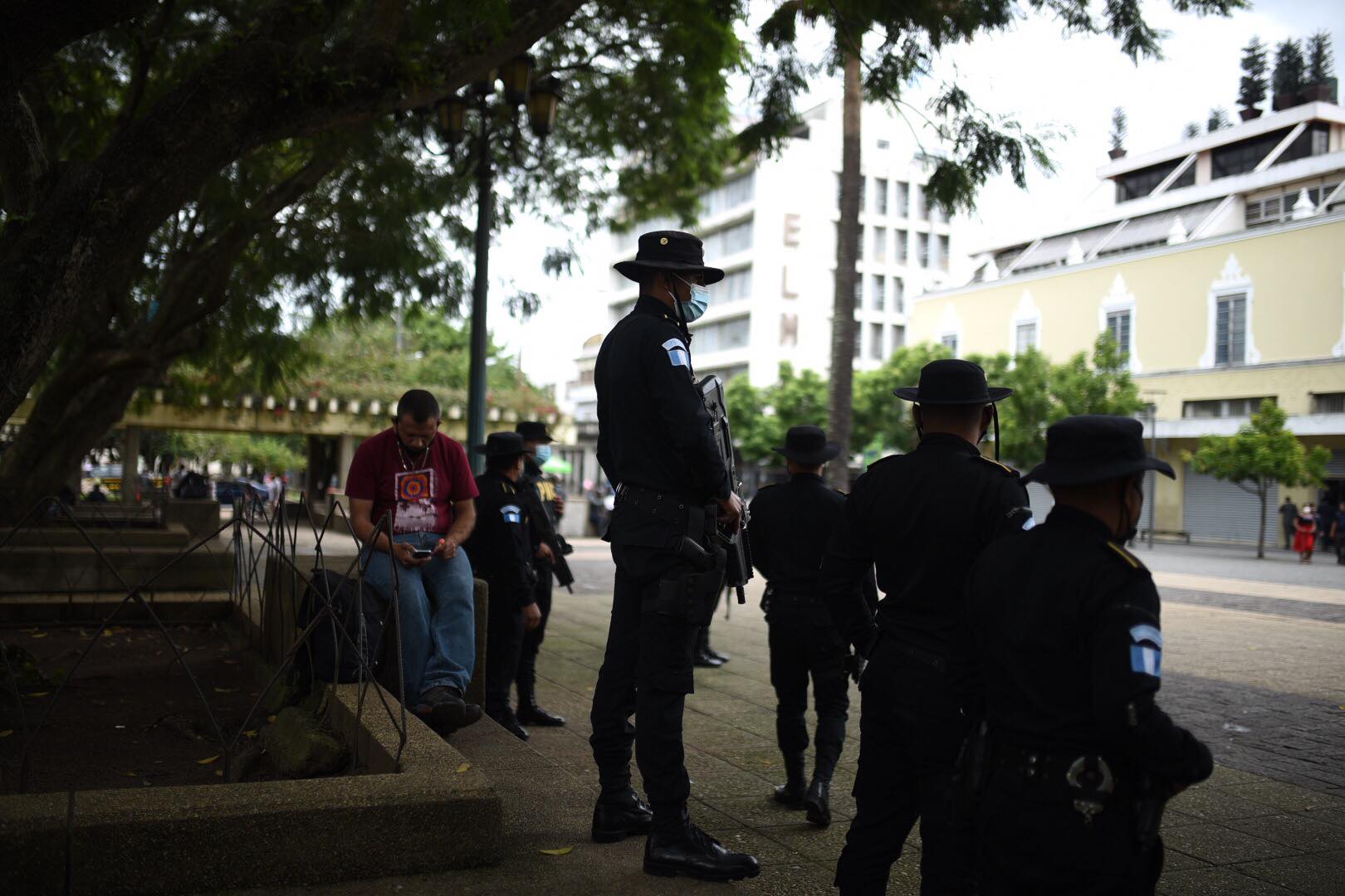 operativos en el parque central para expulsar a centroamericanos