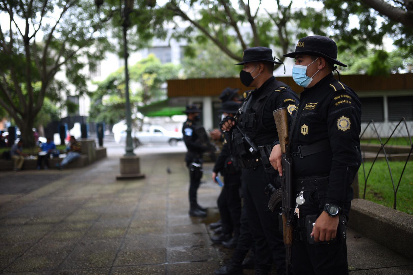 operativos en el parque central para expulsar a centroamericanos