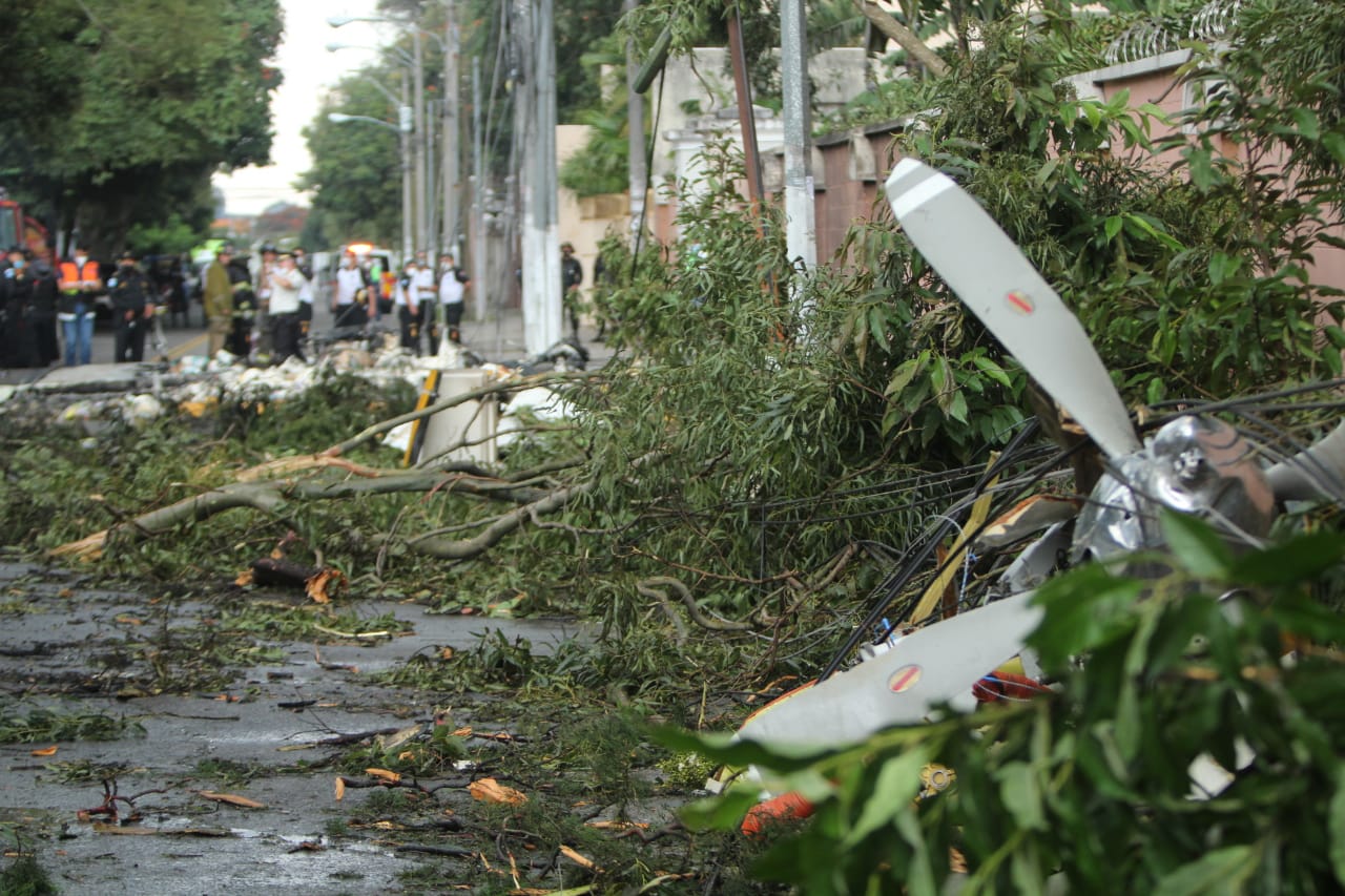 Avioneta cae en la zona 9