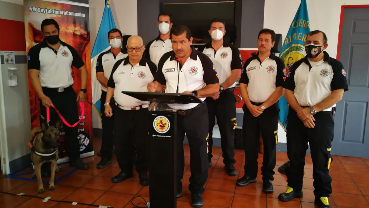 bomberos Voluntarios presentan informe de labores por Eta