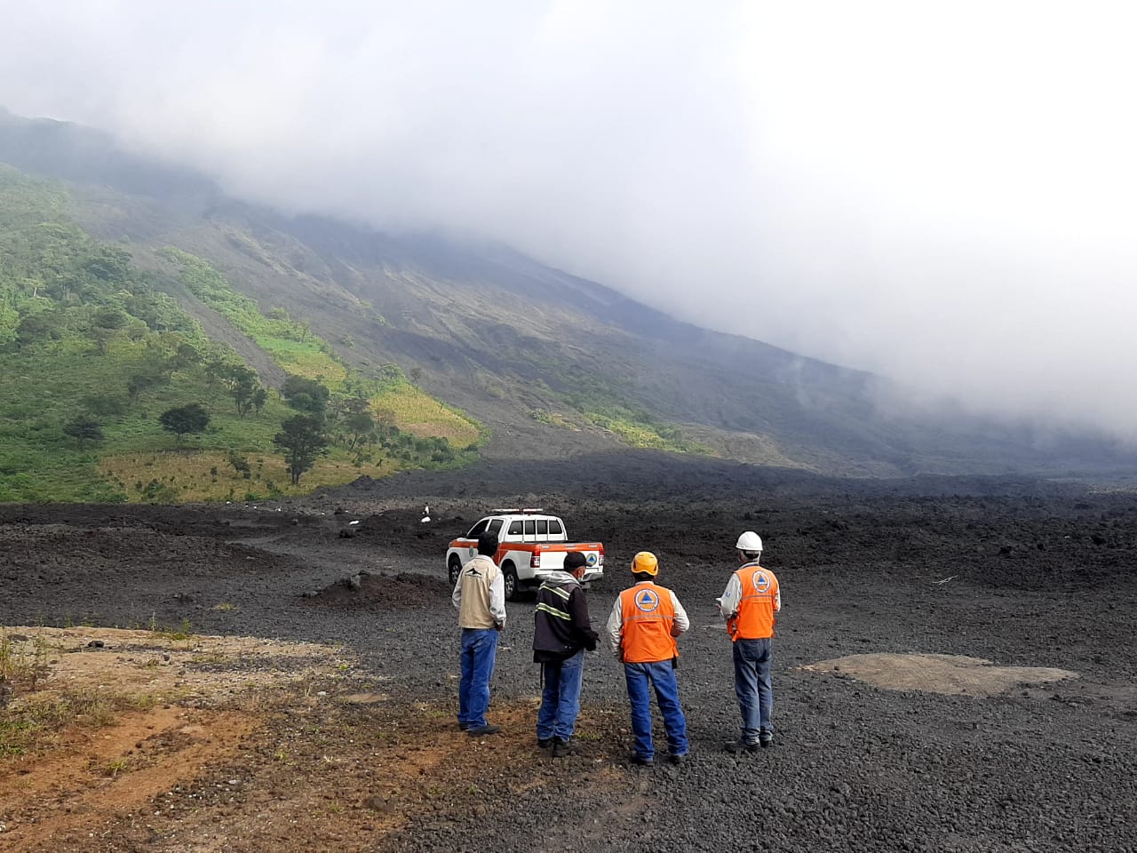 Conred verifica el volcán de Pacaya