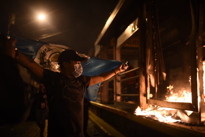 disturbios durante manifestación en el Congreso el 21 de noviembre