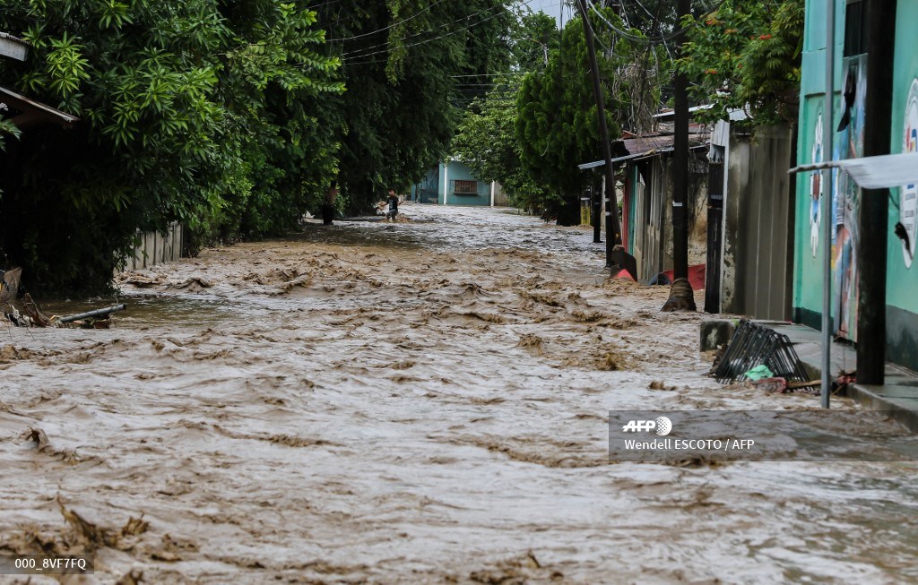 Iota provoca inundaciones en Honduras