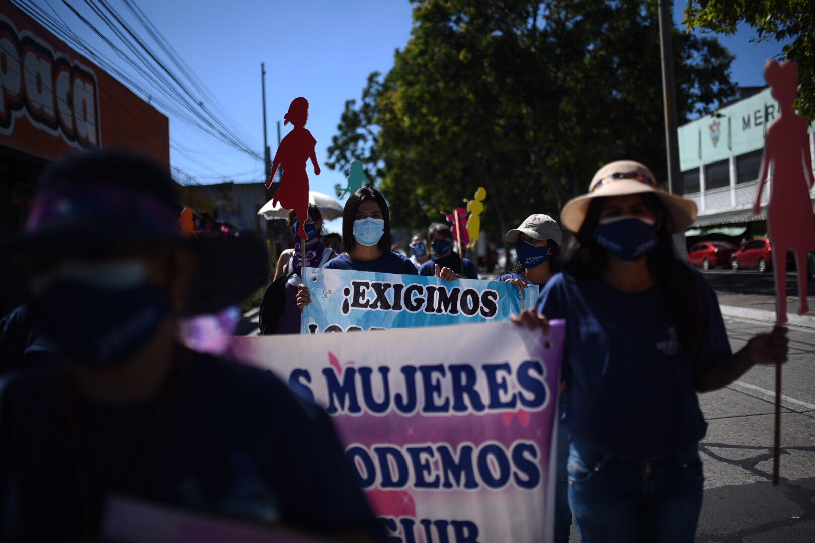 marcha por el Día Internacional de la Eliminación de la Violencia contra la Mujer