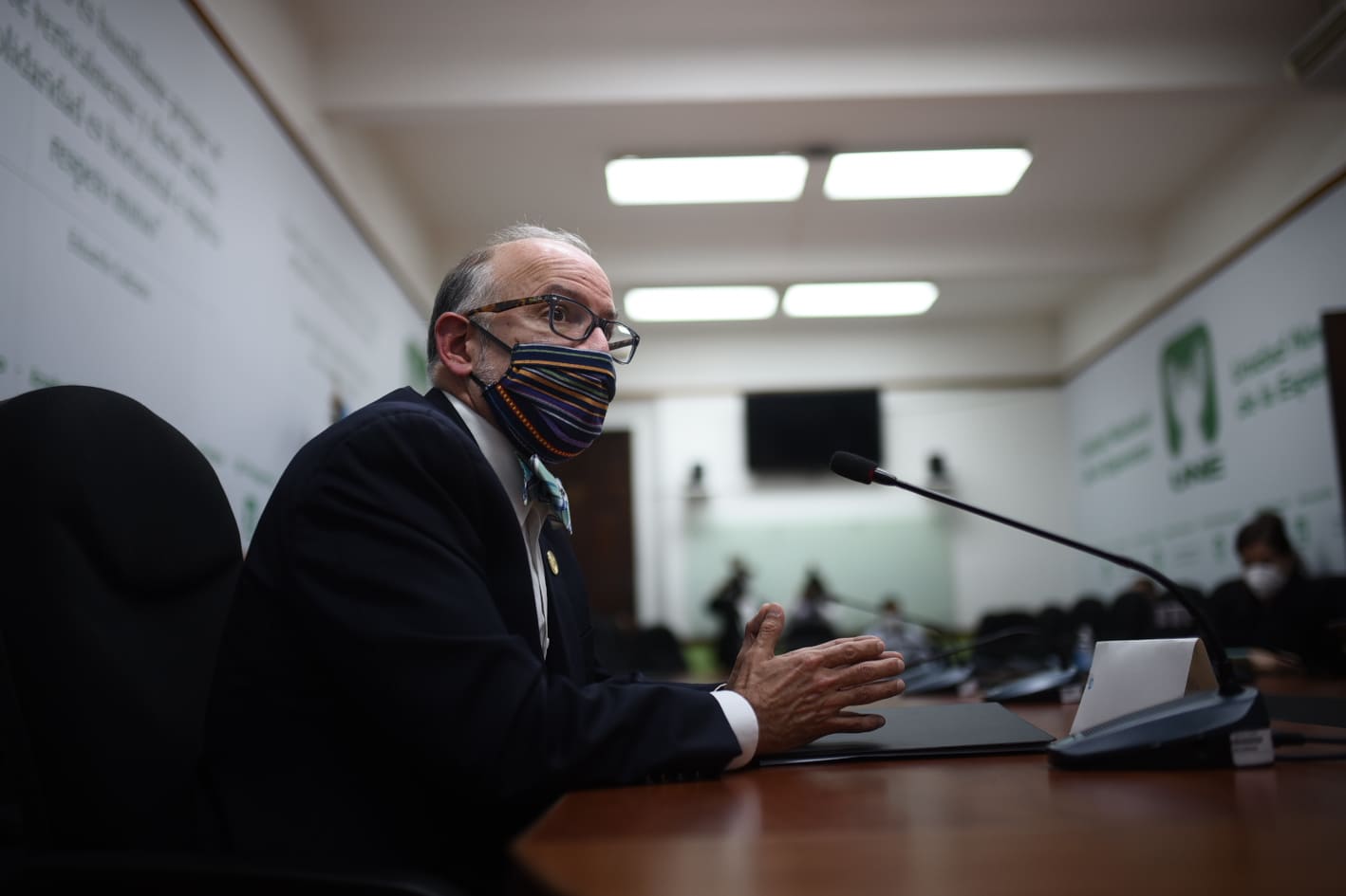 Edwin Asturias, jefe de la Coprecovid, en citación con la bancada UNE.