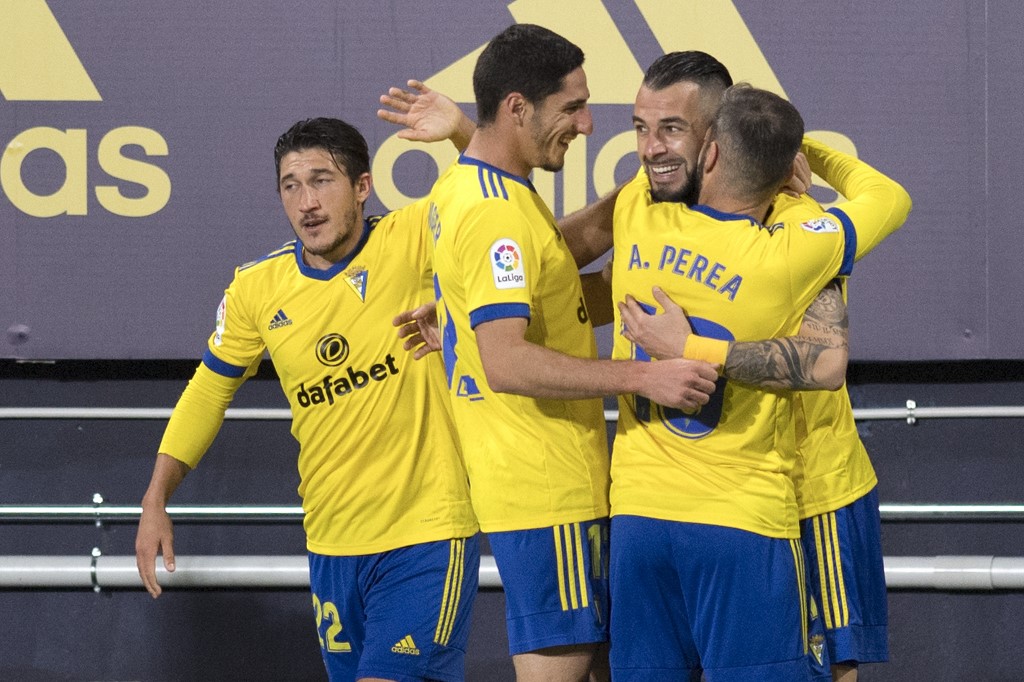 El Cádiz vence al FC Barcelona