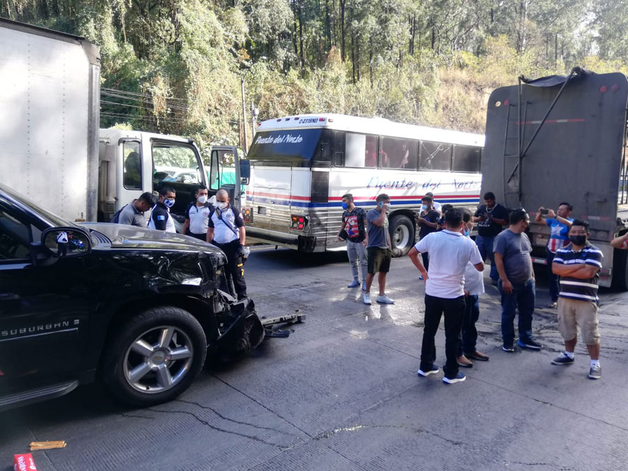 Accidente de tránsito en la bajada de Villa Lobos