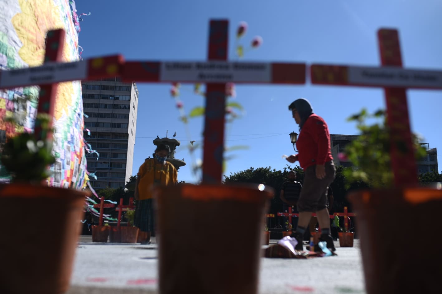 reconstruyen altar de víctimas del Hogar Seguro en Virgen de la Asunción