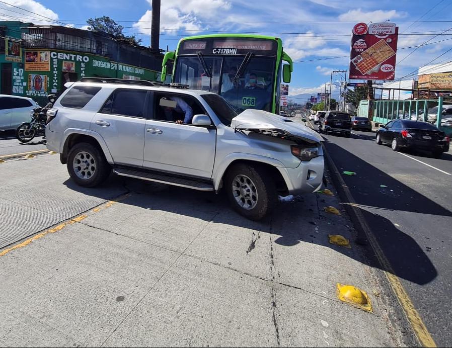 choque de Transmetro en zona 11