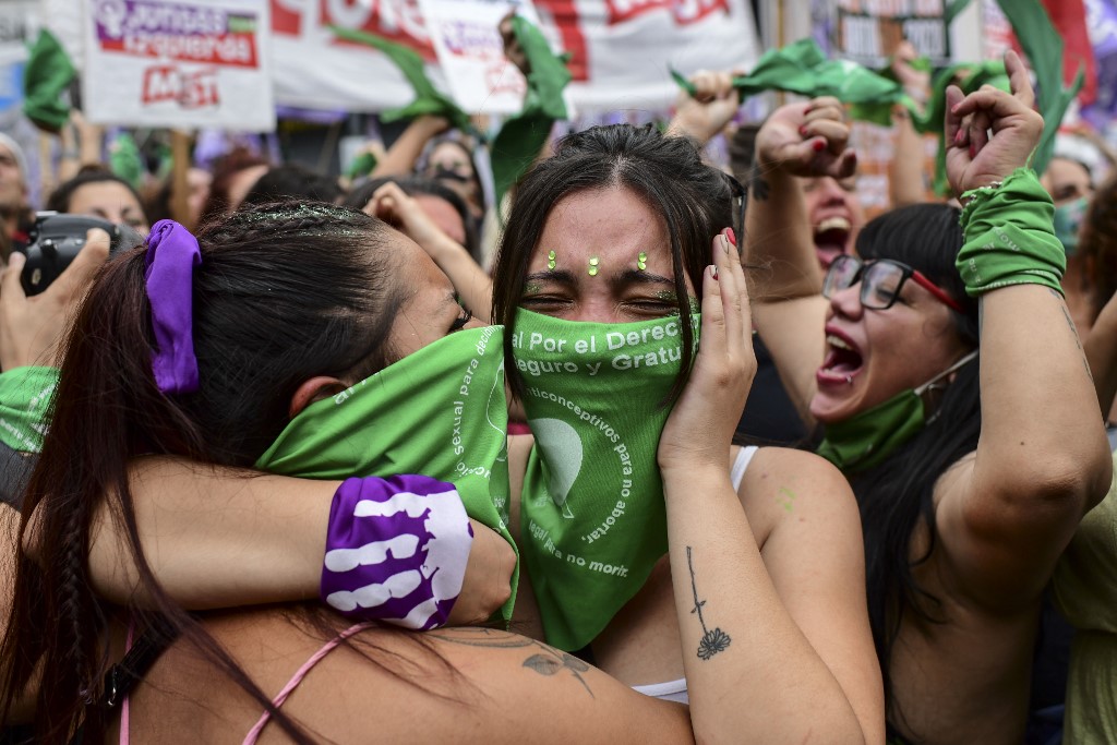 Congreso de Argentina aprueba legalizar el aborto