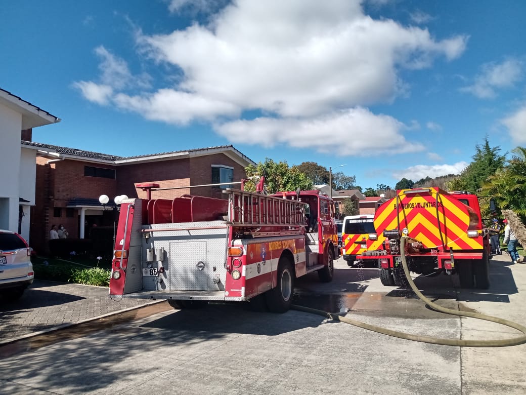 incendio en vivienda de ruta a El Salvador