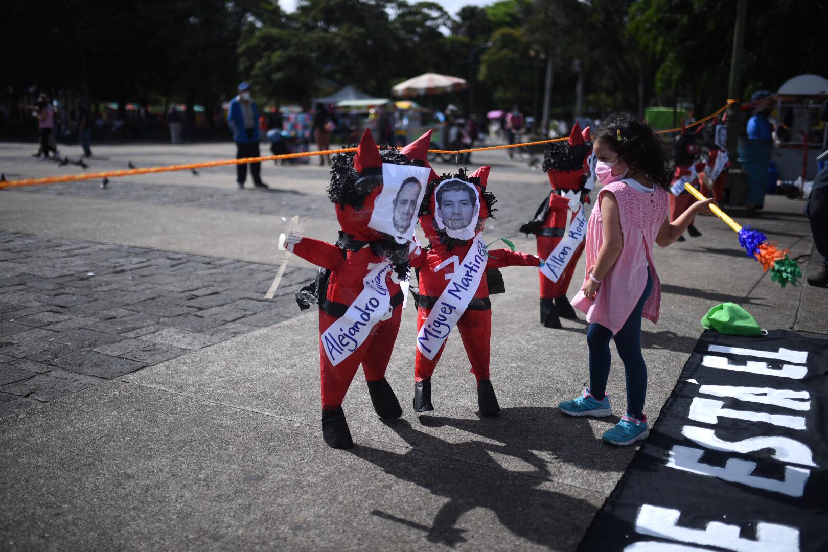 manifestación en plaza de la Constitución, 5 de diciembre