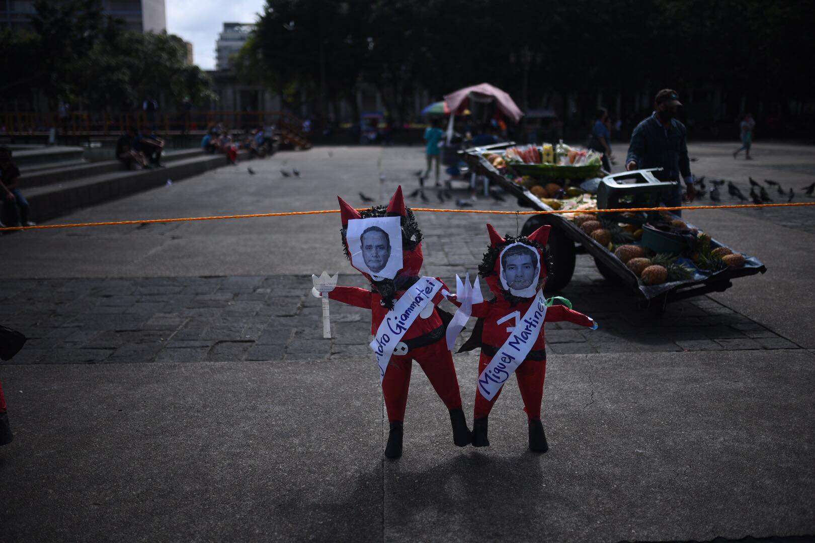 manifestación en plaza de la Constitución, 5 de diciembre