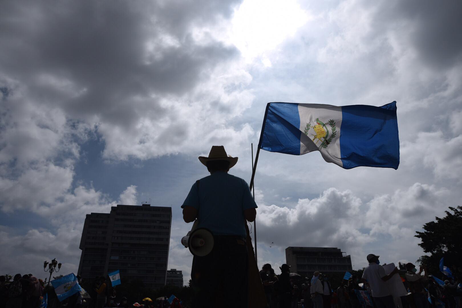 manifestación en plaza de la Constitución, 5 de diciembre