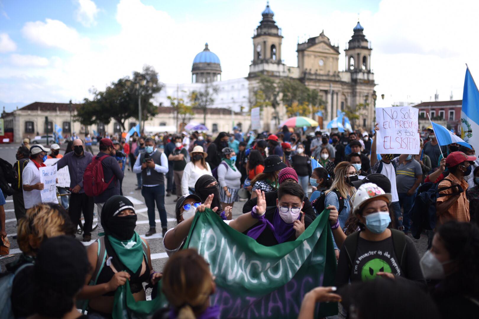 manifestación en plaza de la Constitución, 5 de diciembre